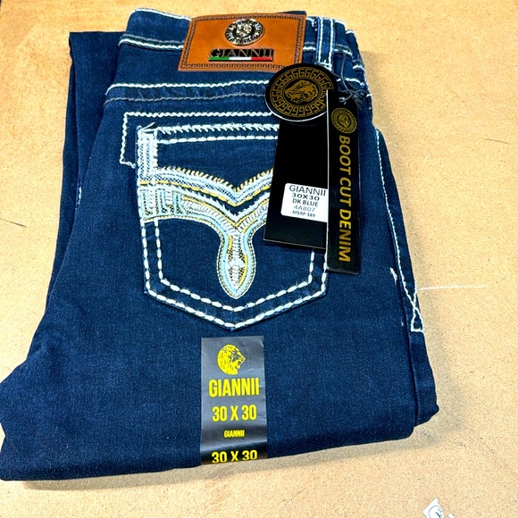 New giannii blue jeans 30/30 with embroidery